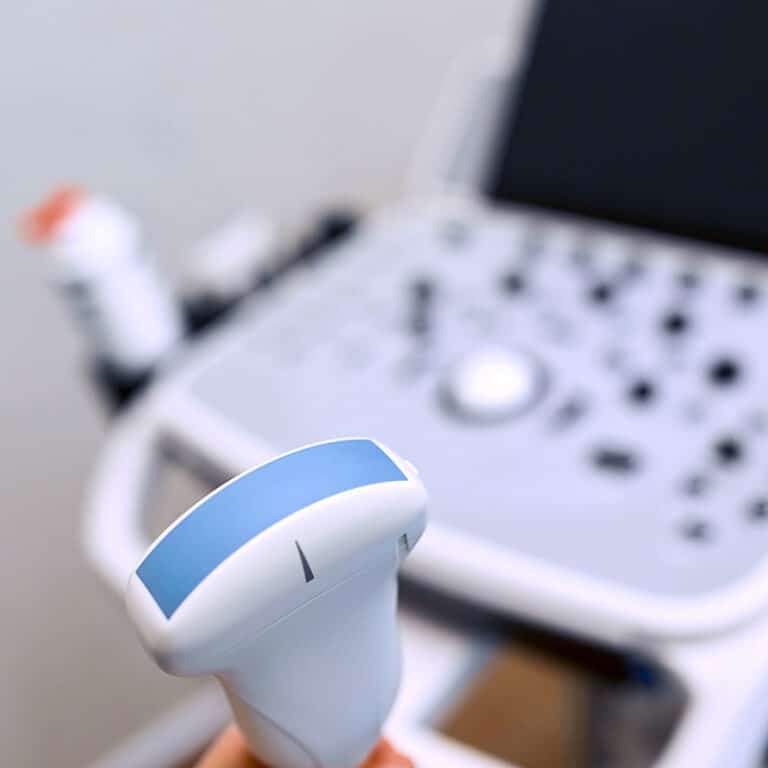 Dr. med. Bernhard Scheja: Farbdoppler-Sonografie in der internistischen Praxis